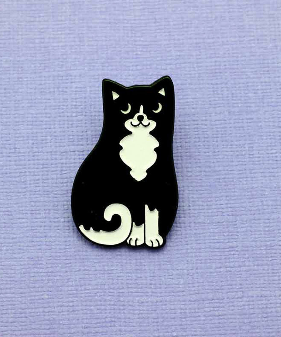 BLACK CAT PIN