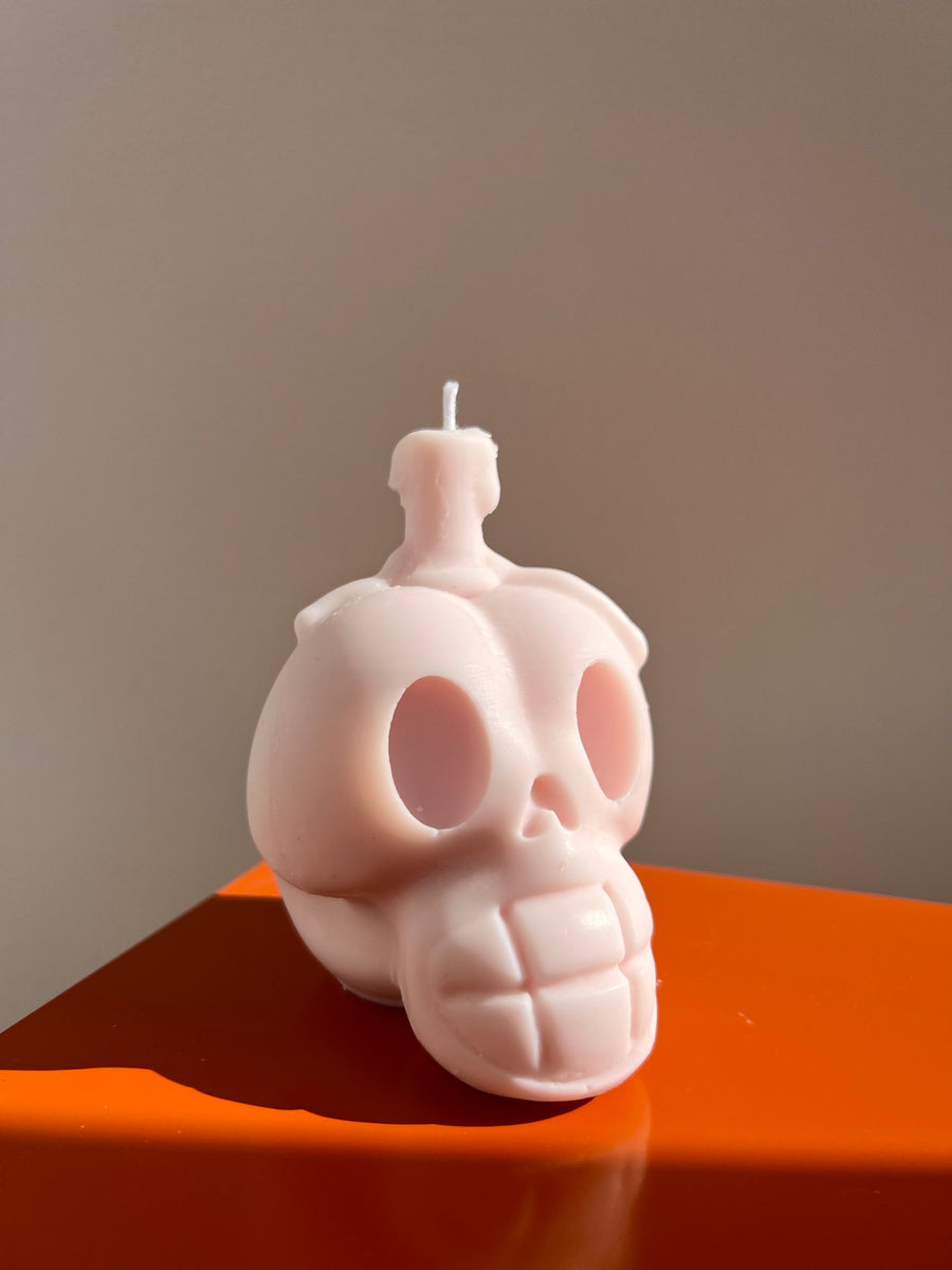 FLAME SKULL CANDLE